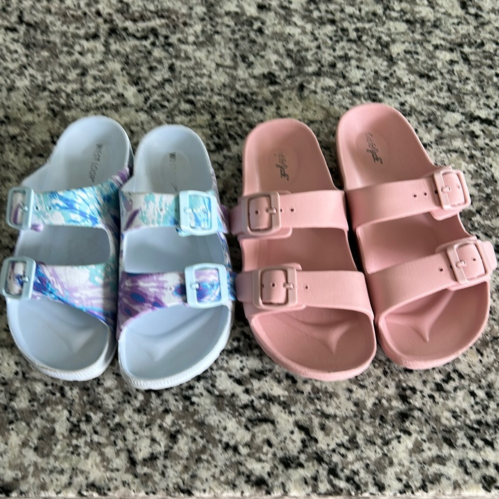 West Loop girls Sandals(13/1)
Cat&Jack sandals Pink(1)